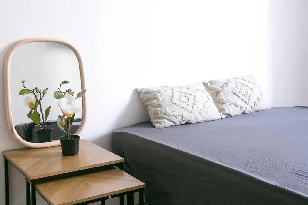 Studio Renove De Charme - Canal Saint Martin Apartment Paris