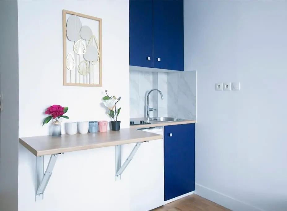 Studio Renove De Charme - Canal Saint Martin Apartment *